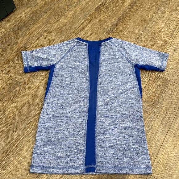 Lot of 4 boys shirts size 8 - Picture 3 of 5